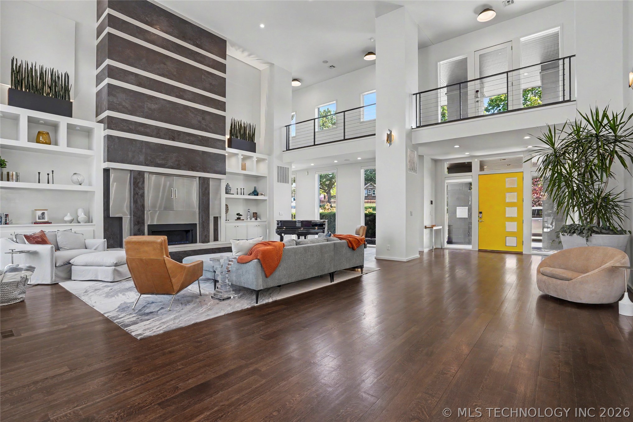 2668 Terwilleger Boulevard Property Photo 8