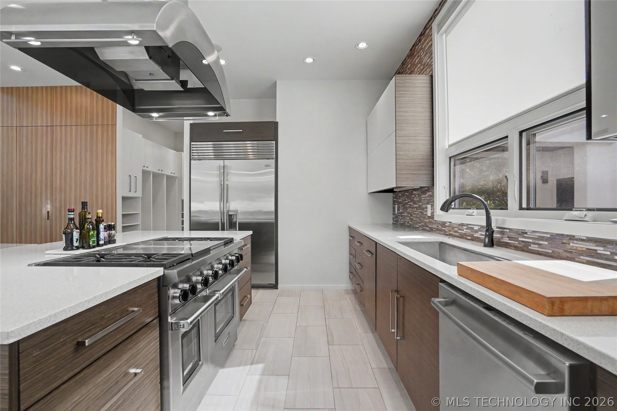 2668 Terwilleger Boulevard Property Photo 15