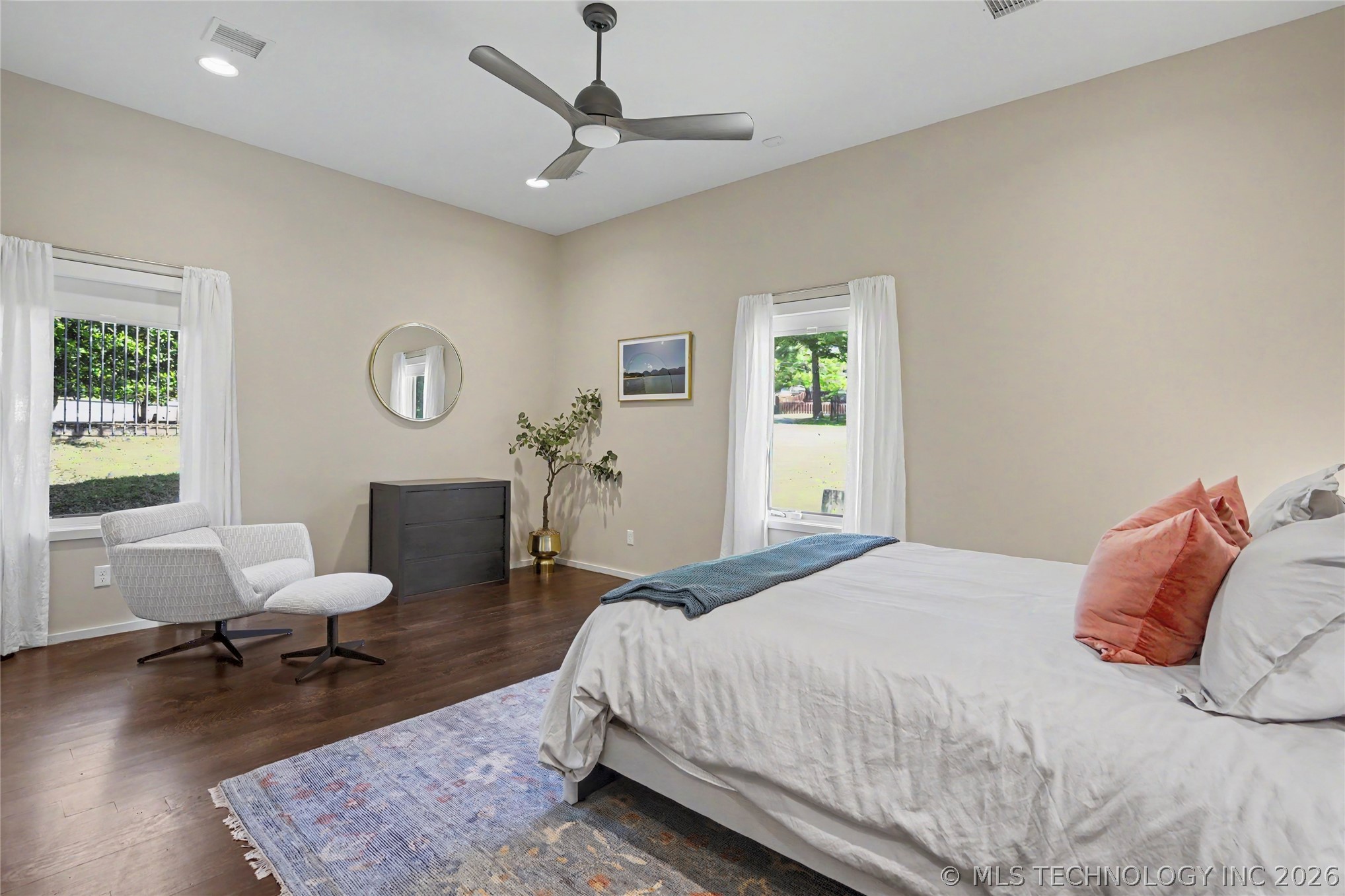 2668 Terwilleger Boulevard Property Photo 25