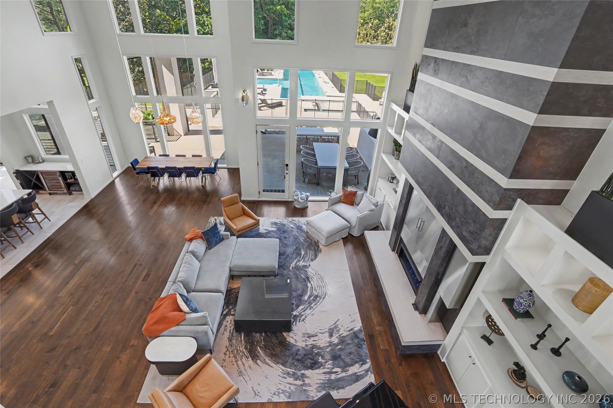 2668 Terwilleger Boulevard Property Photo 30