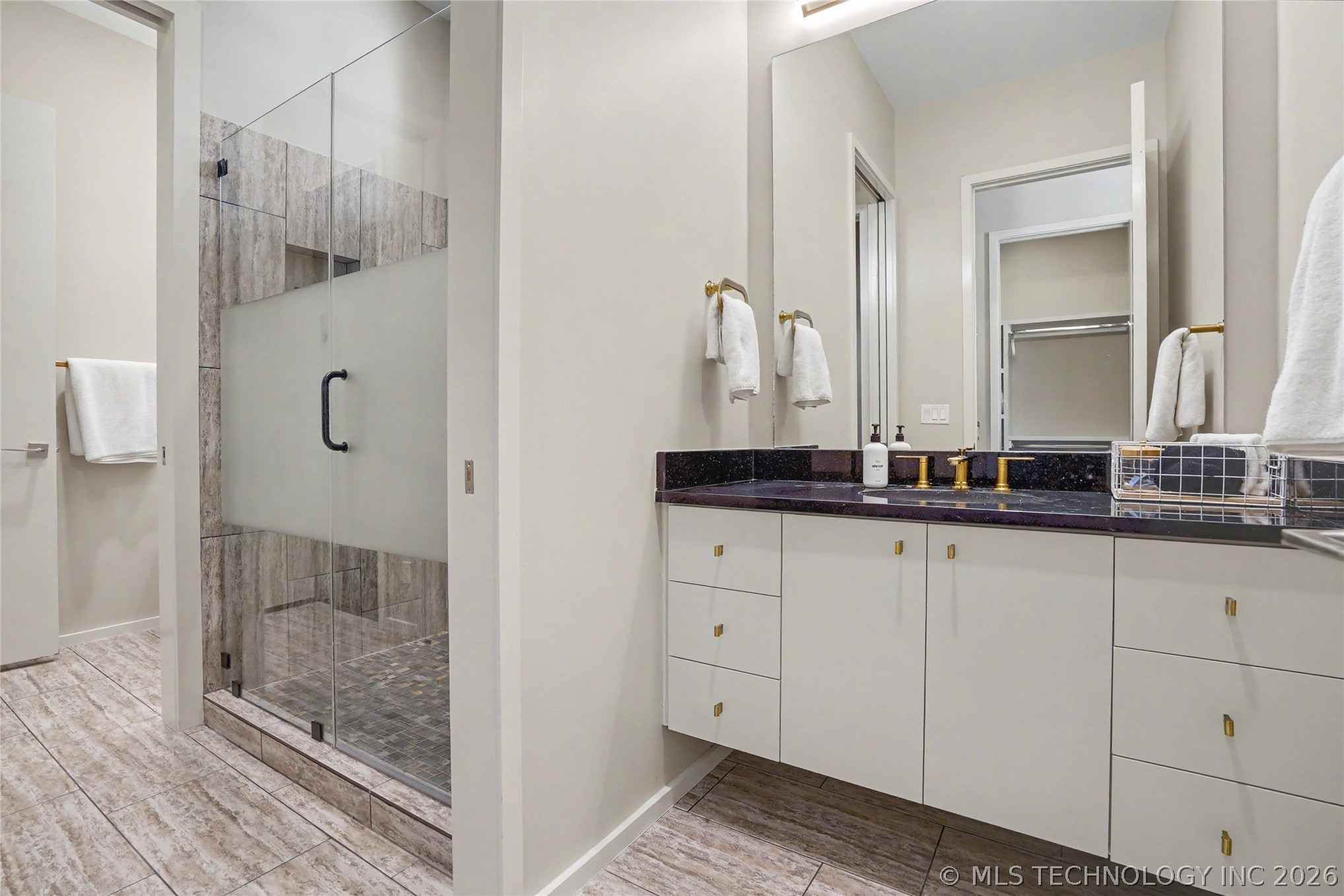2668 Terwilleger Boulevard Property Photo 38