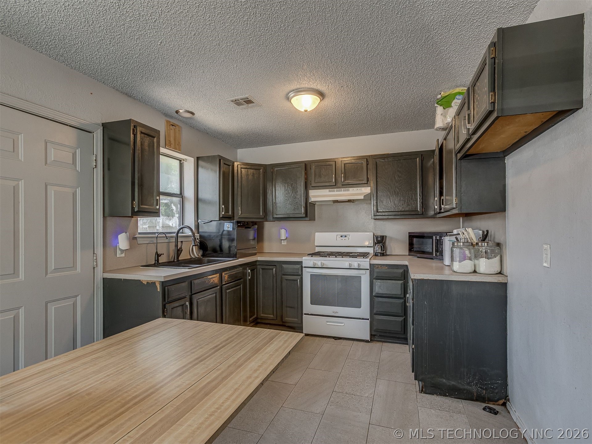 218 S 3rd Avenue Property Photo 12