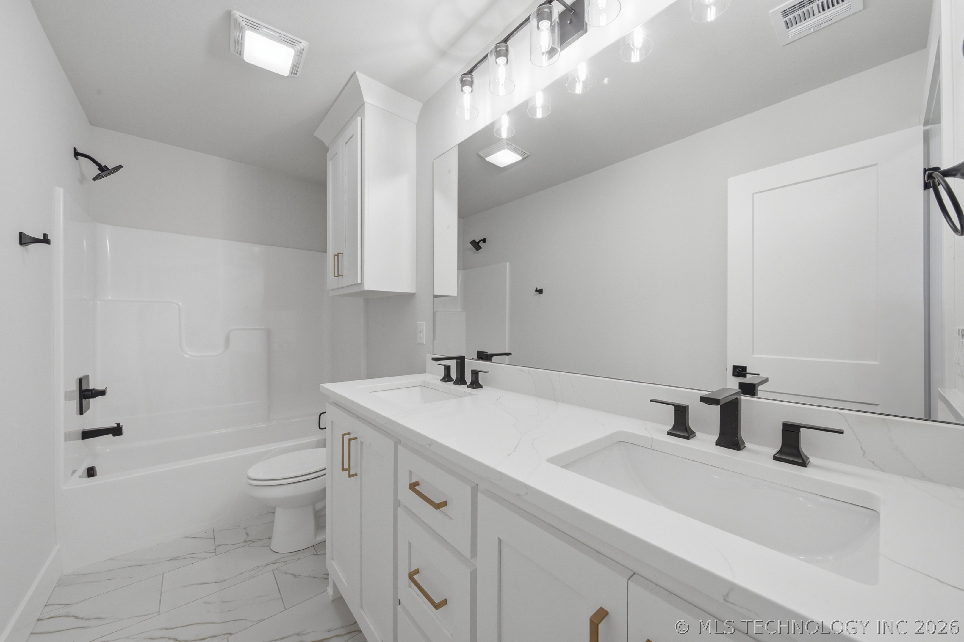 13645 N 58th East Avenue Property Photo 22