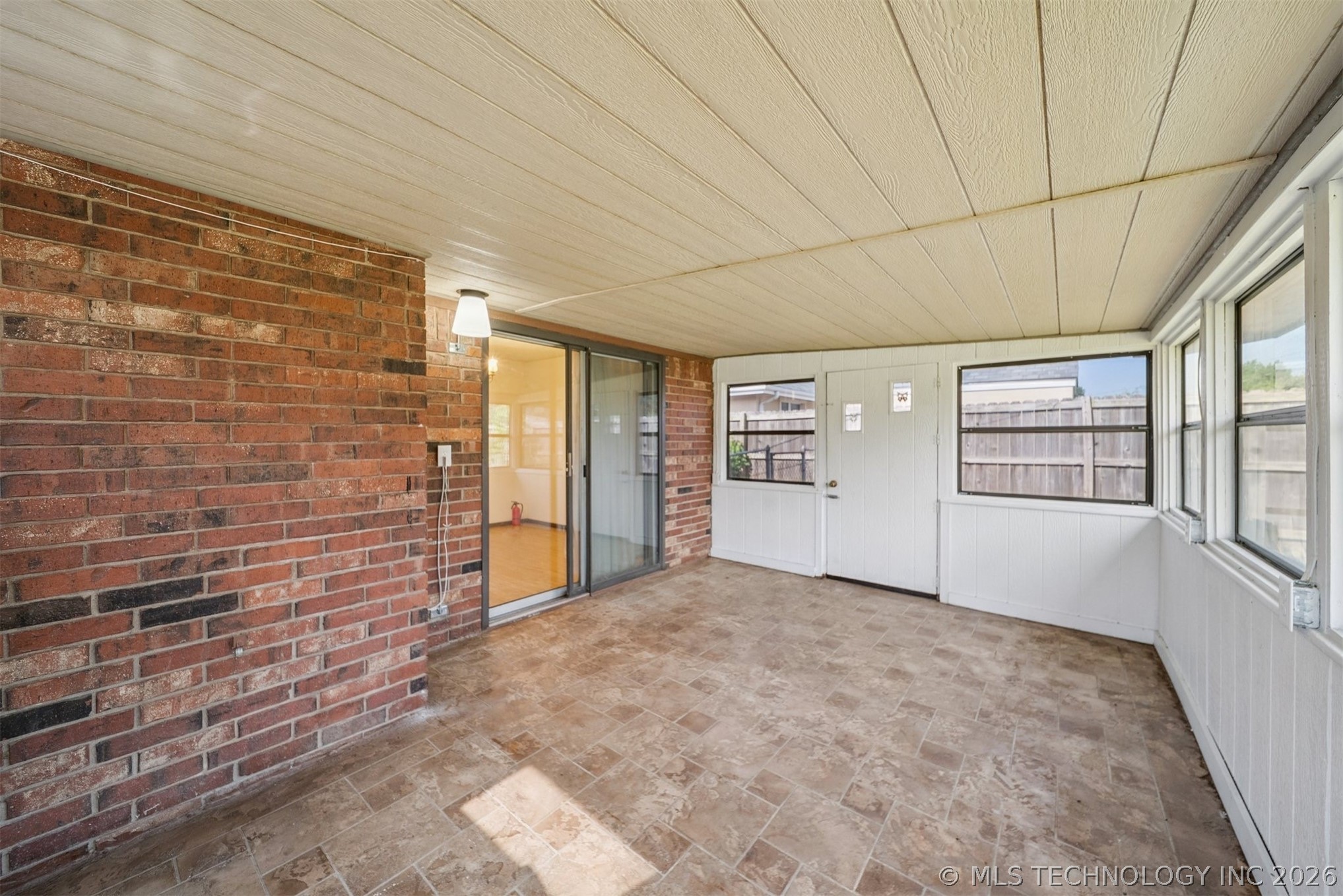 1016 E 13th Street Property Photo 20