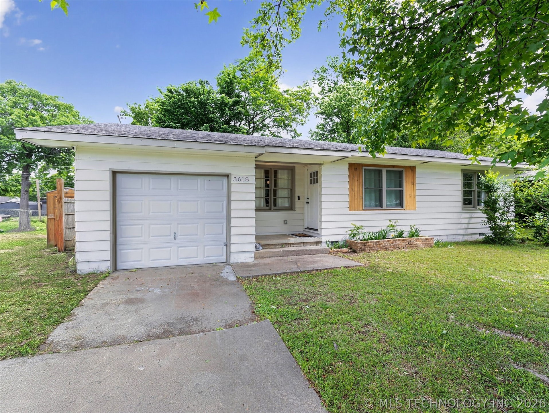 3618 Henrietta Avenue Property Photo 2