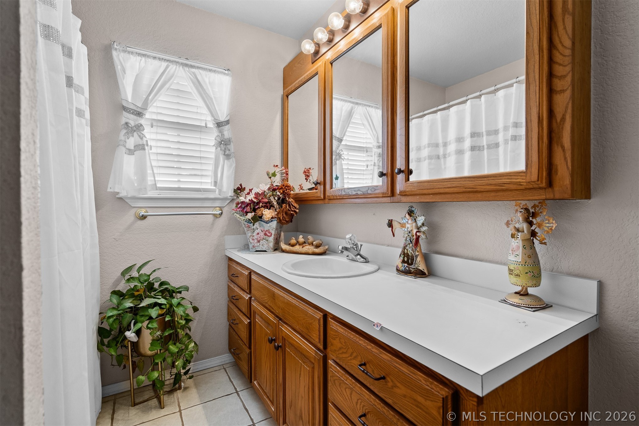 1915 6th Nw Property Photo 35