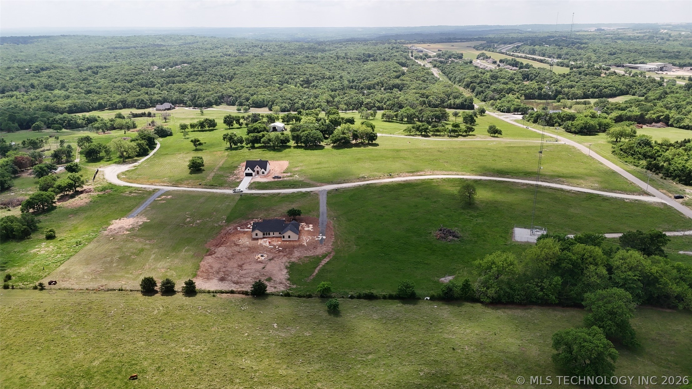 14021 County Road 1567 Property Photo 10