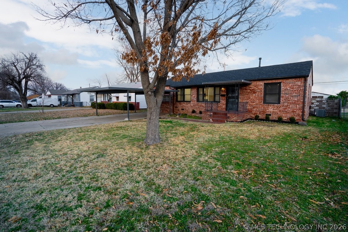 857 N Darlington Avenue Property Photo 7