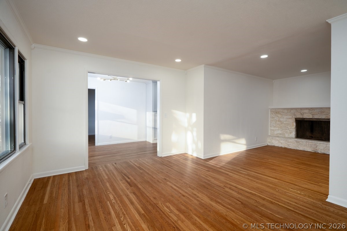 857 N Darlington Avenue Property Photo 12