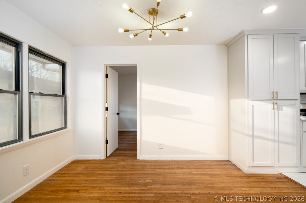 857 N Darlington Avenue Property Photo 14
