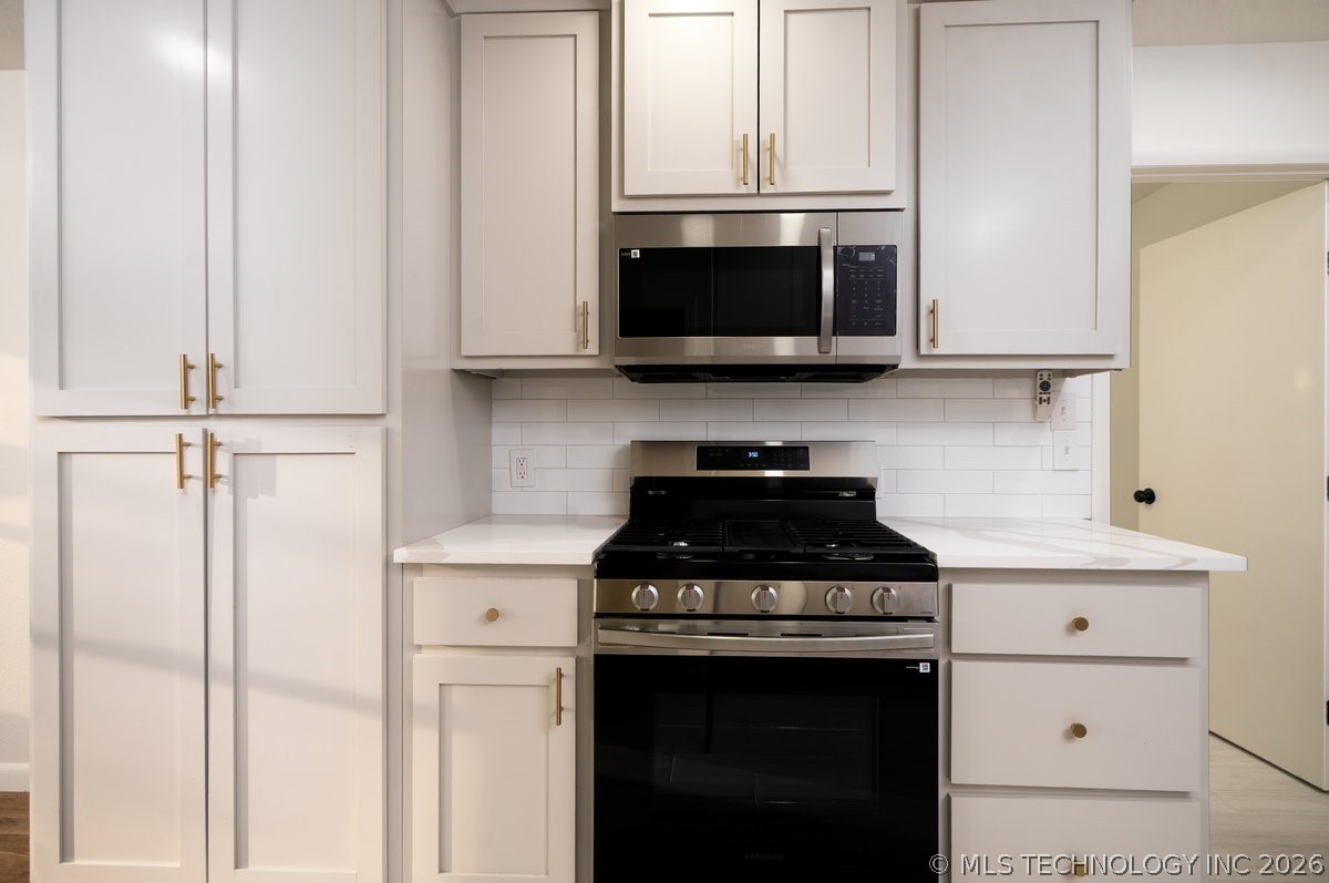 857 N Darlington Avenue Property Photo 18