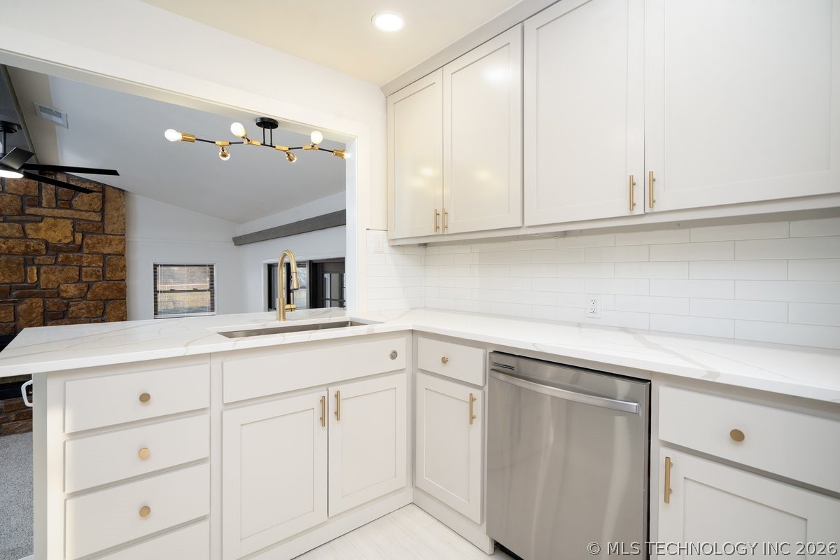 857 N Darlington Avenue Property Photo 19