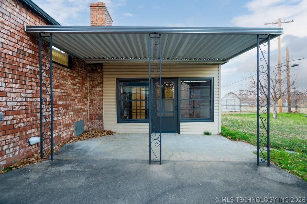857 N Darlington Avenue Property Photo 35