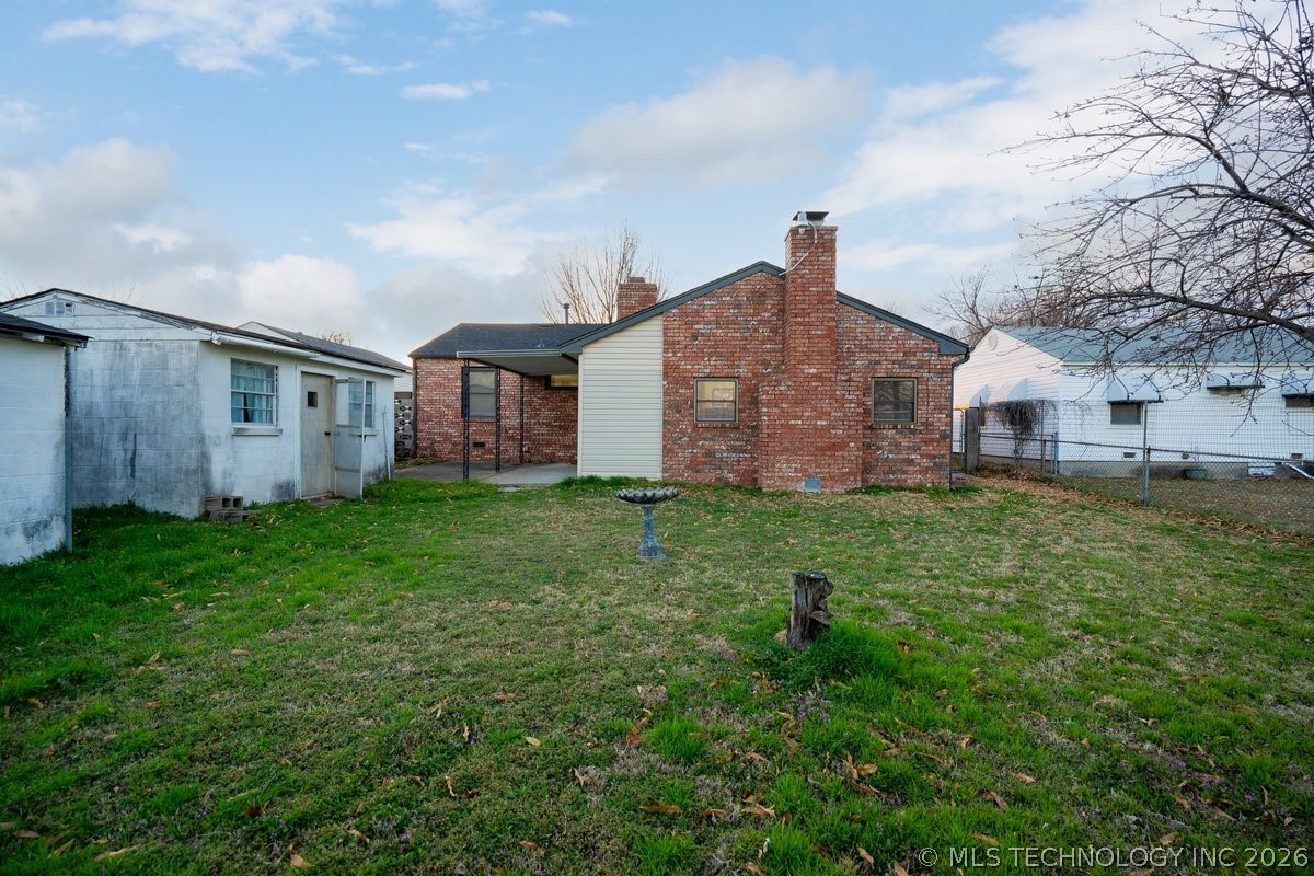 857 N Darlington Avenue Property Photo 39