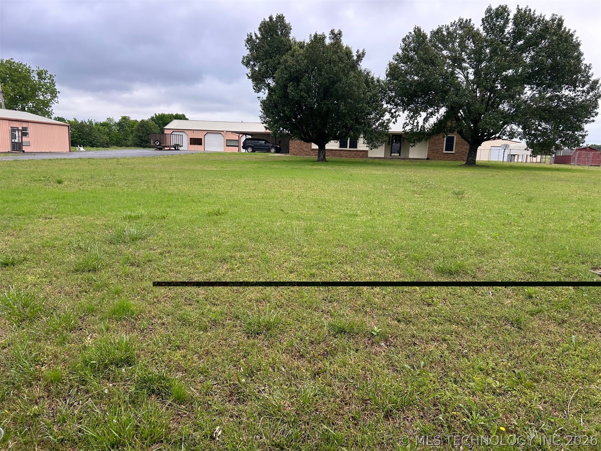 3300 W Davis Field Road Property Photo 2