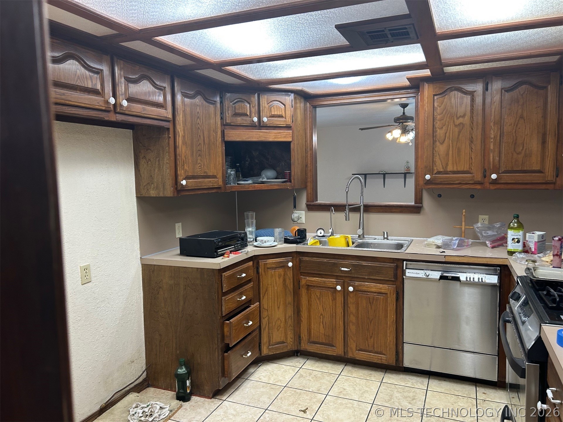 3300 W Davis Field Road Property Photo 9