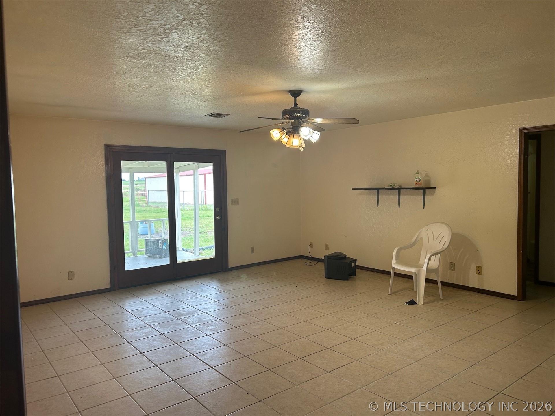 3300 W Davis Field Road Property Photo 10