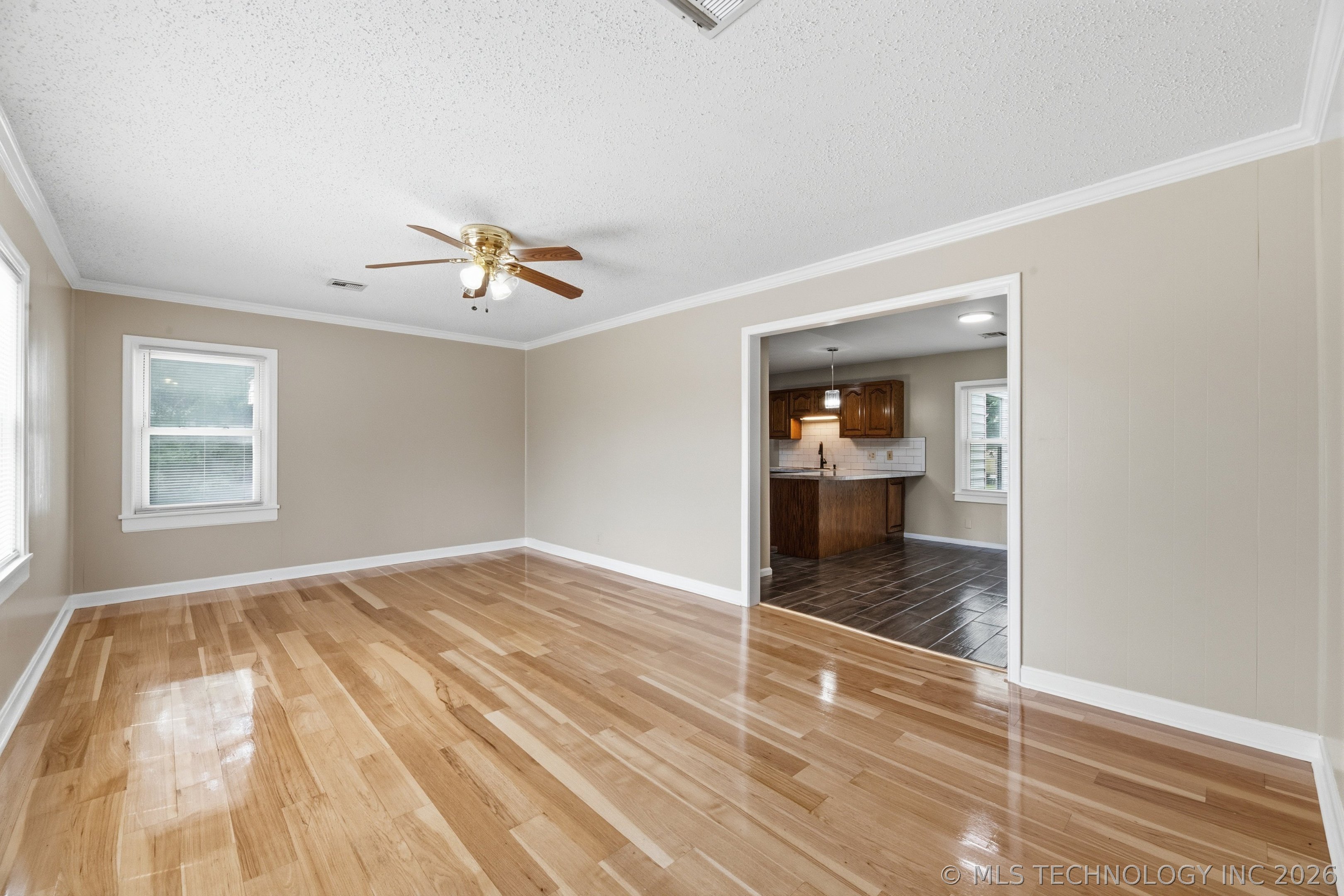 5311 E 32nd Place Property Photo 3