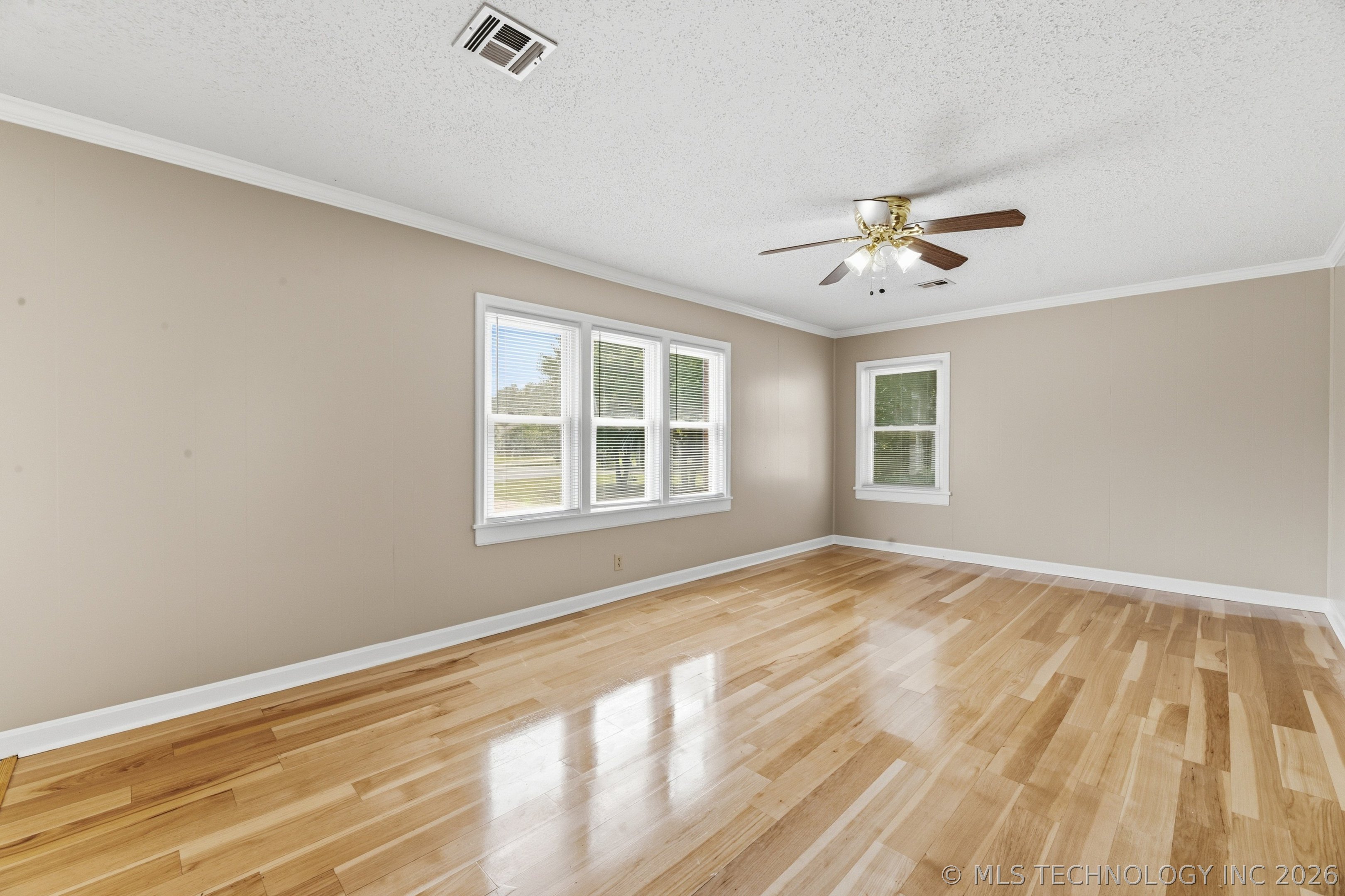 5311 E 32nd Place Property Photo 6