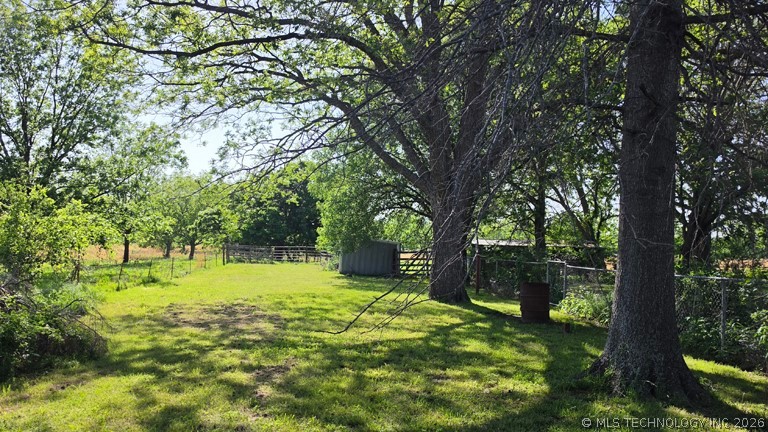 3055 Bixby Road Property Photo 11