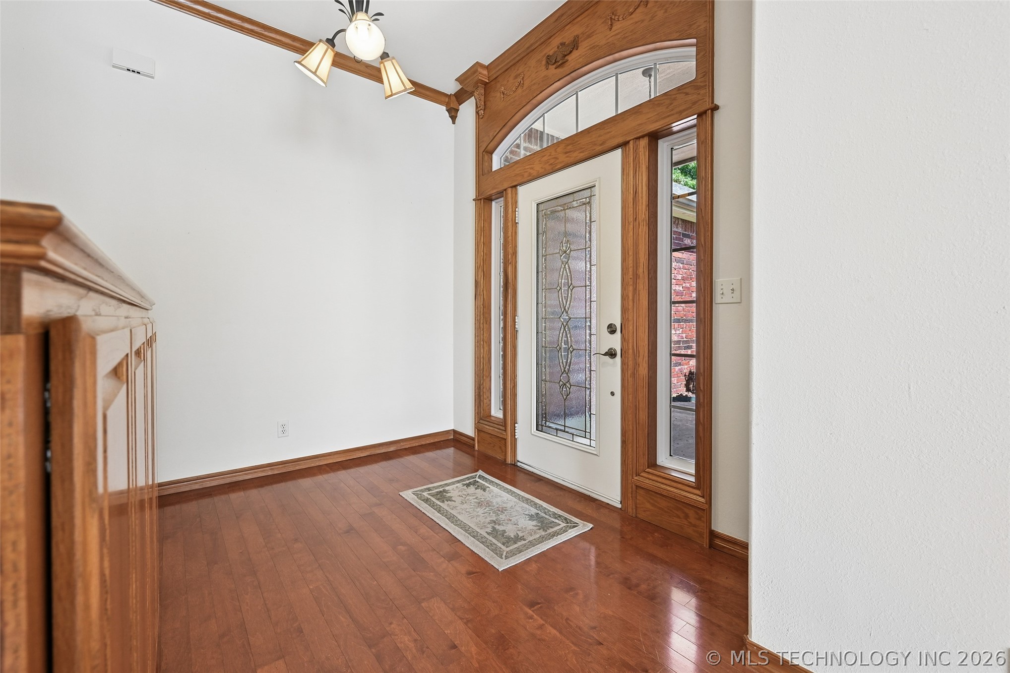 128 New Haven Street Property Photo 4