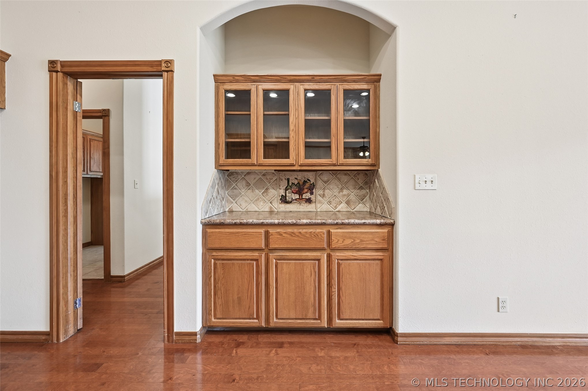 128 New Haven Street Property Photo 14