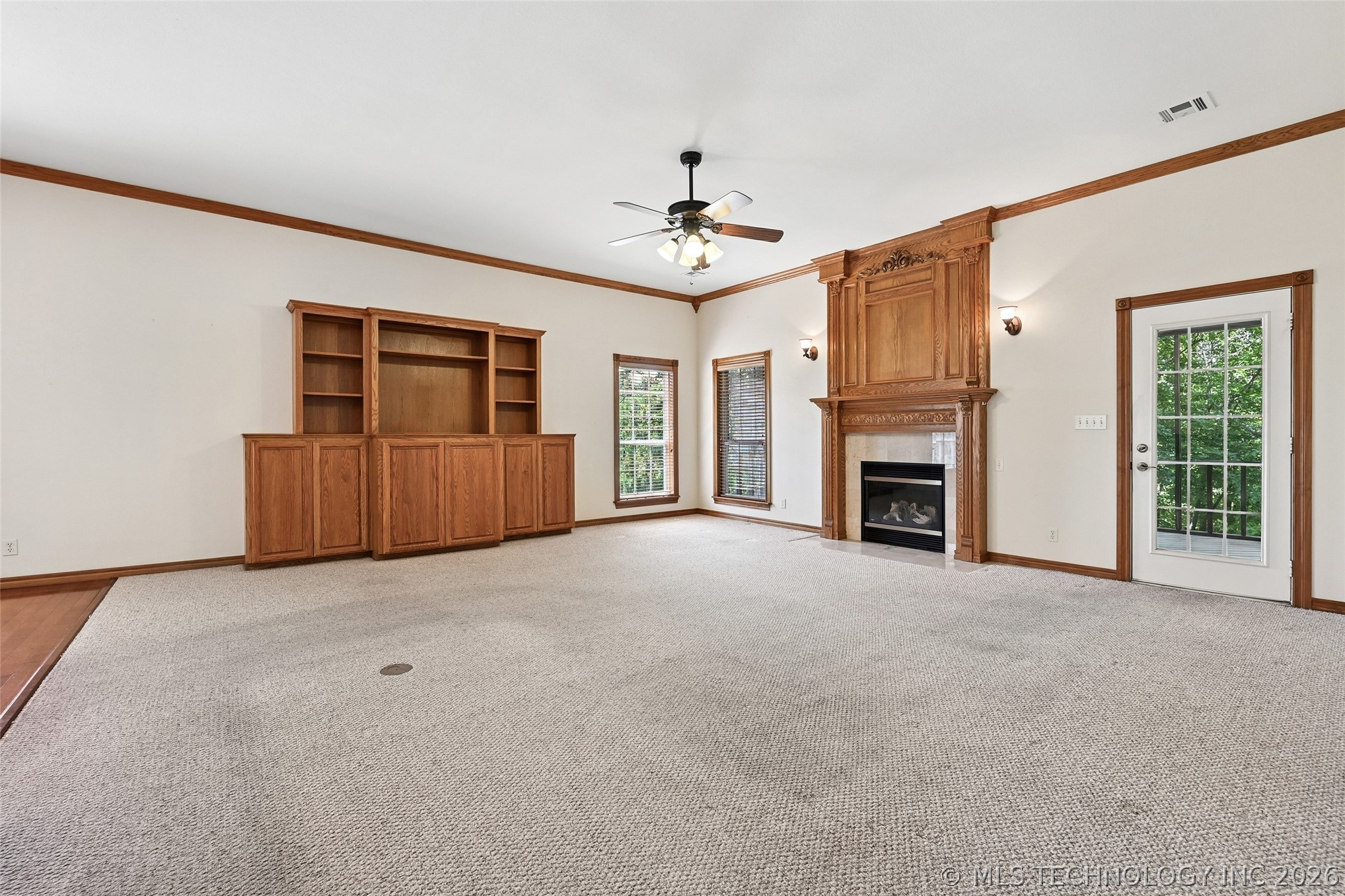 128 New Haven Street Property Photo 18