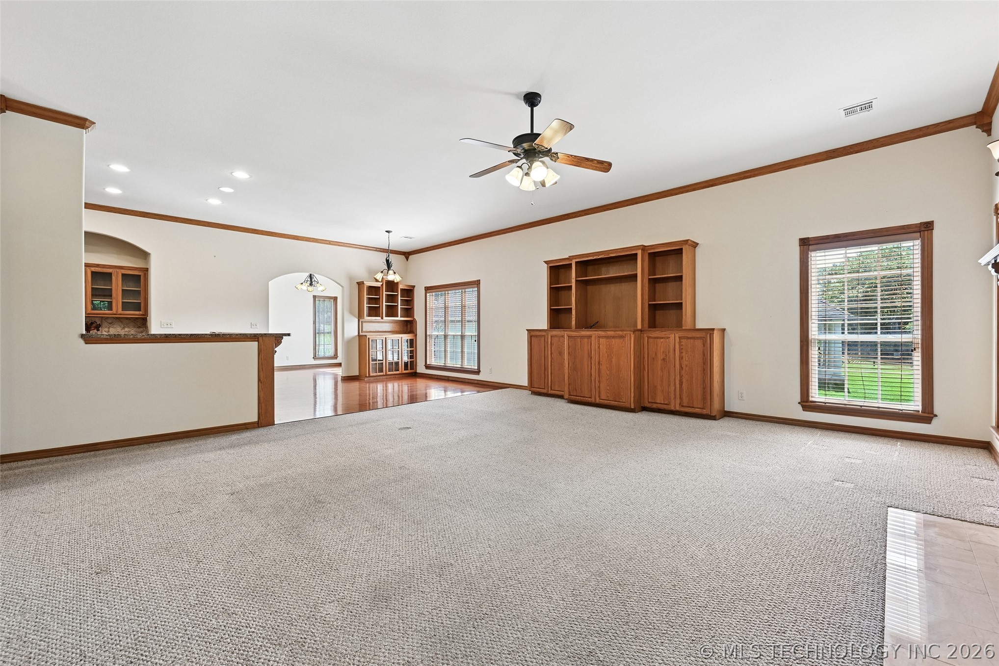 128 New Haven Street Property Photo 19