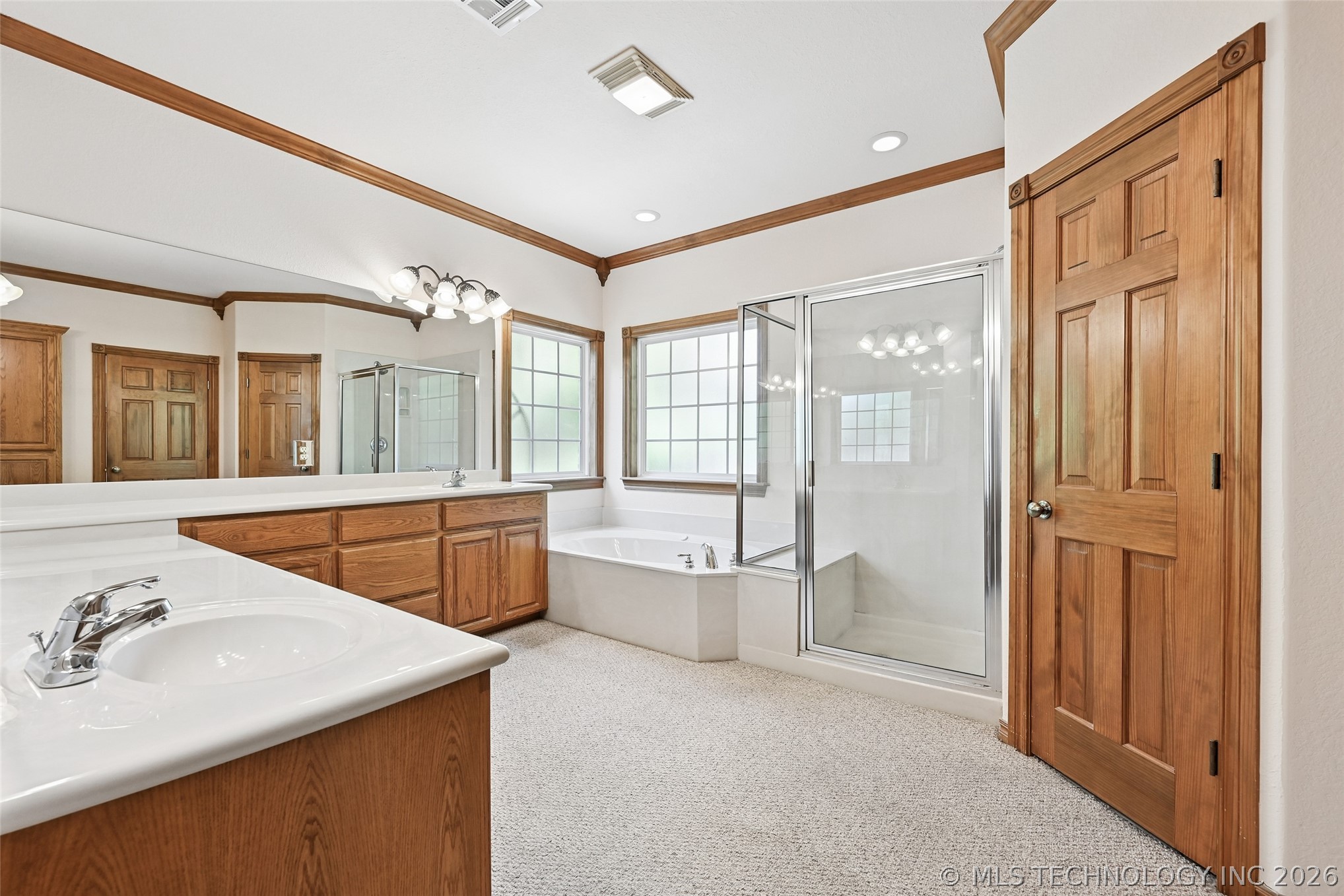 128 New Haven Street Property Photo 23