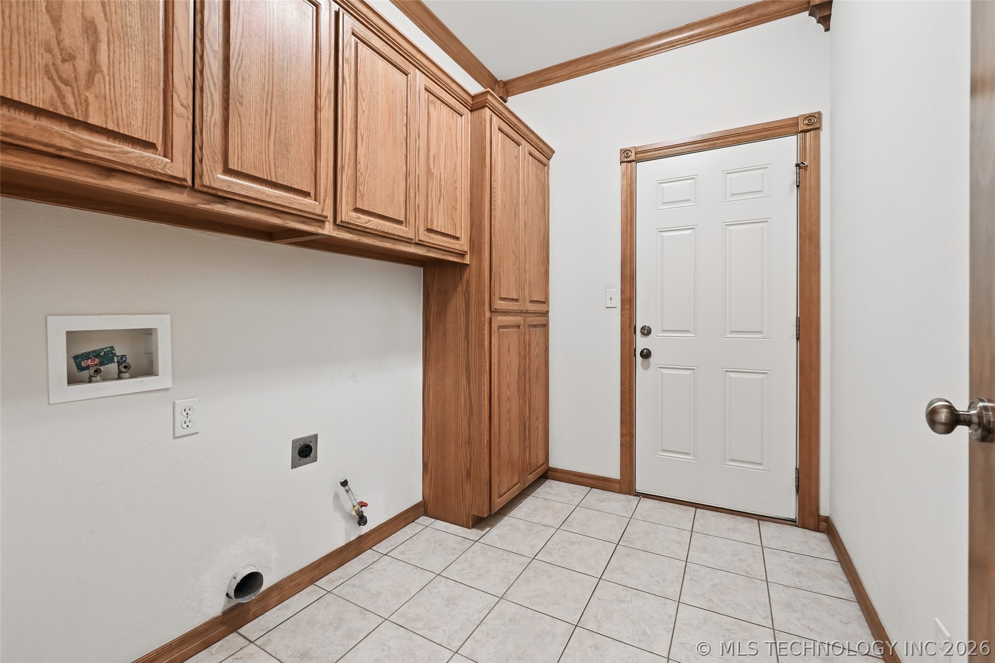 128 New Haven Street Property Photo 34