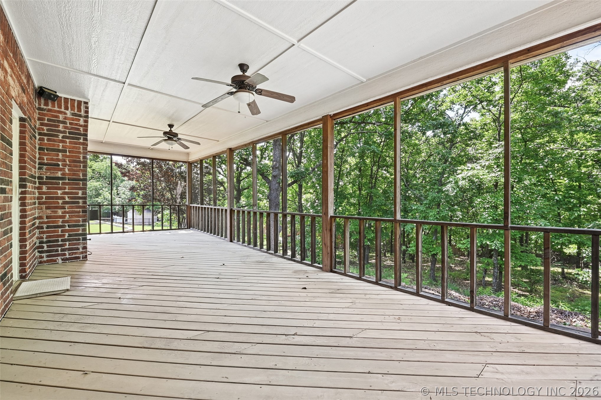 128 New Haven Street Property Photo 35