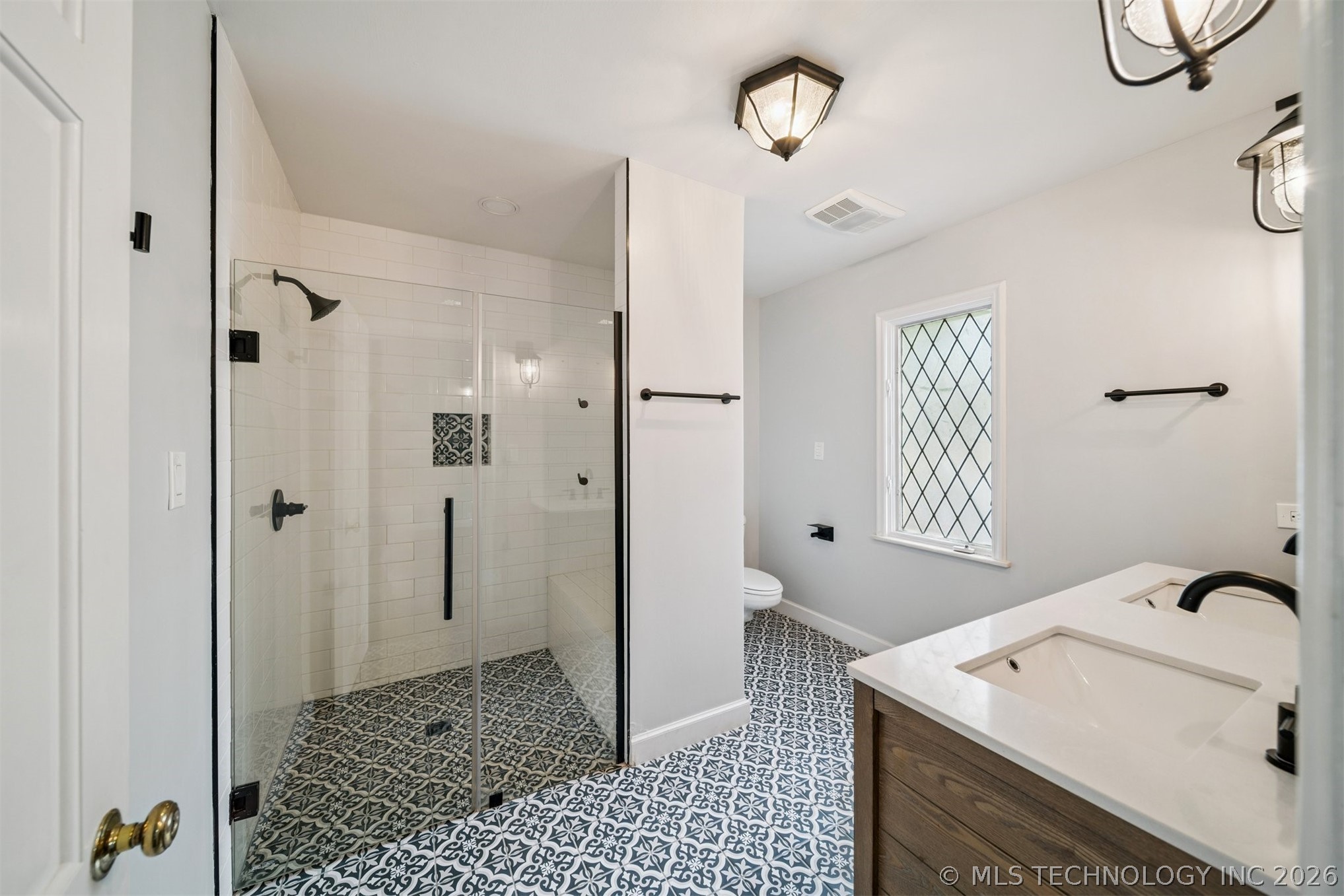 3215 E 61st Street Property Photo 29