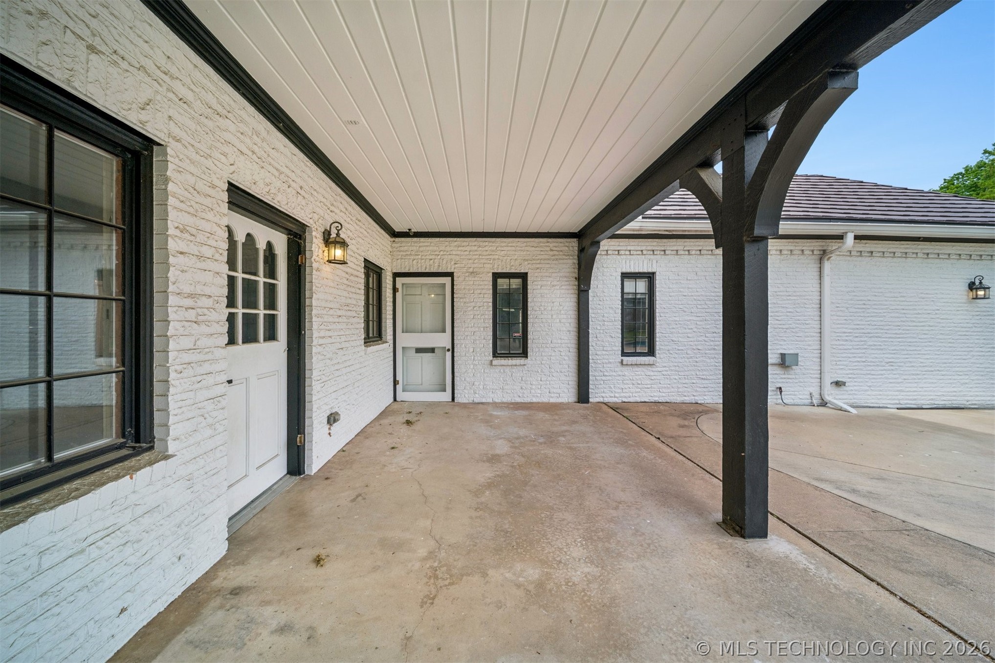 3215 E 61st Street Property Photo 41