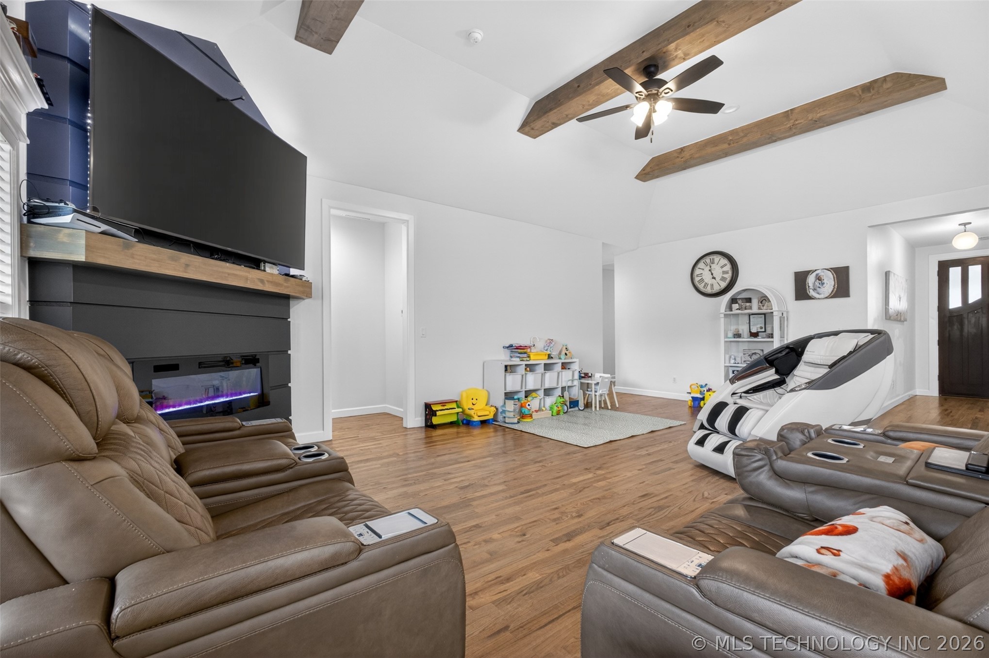 3311 Harbour Town Place Property Photo 4