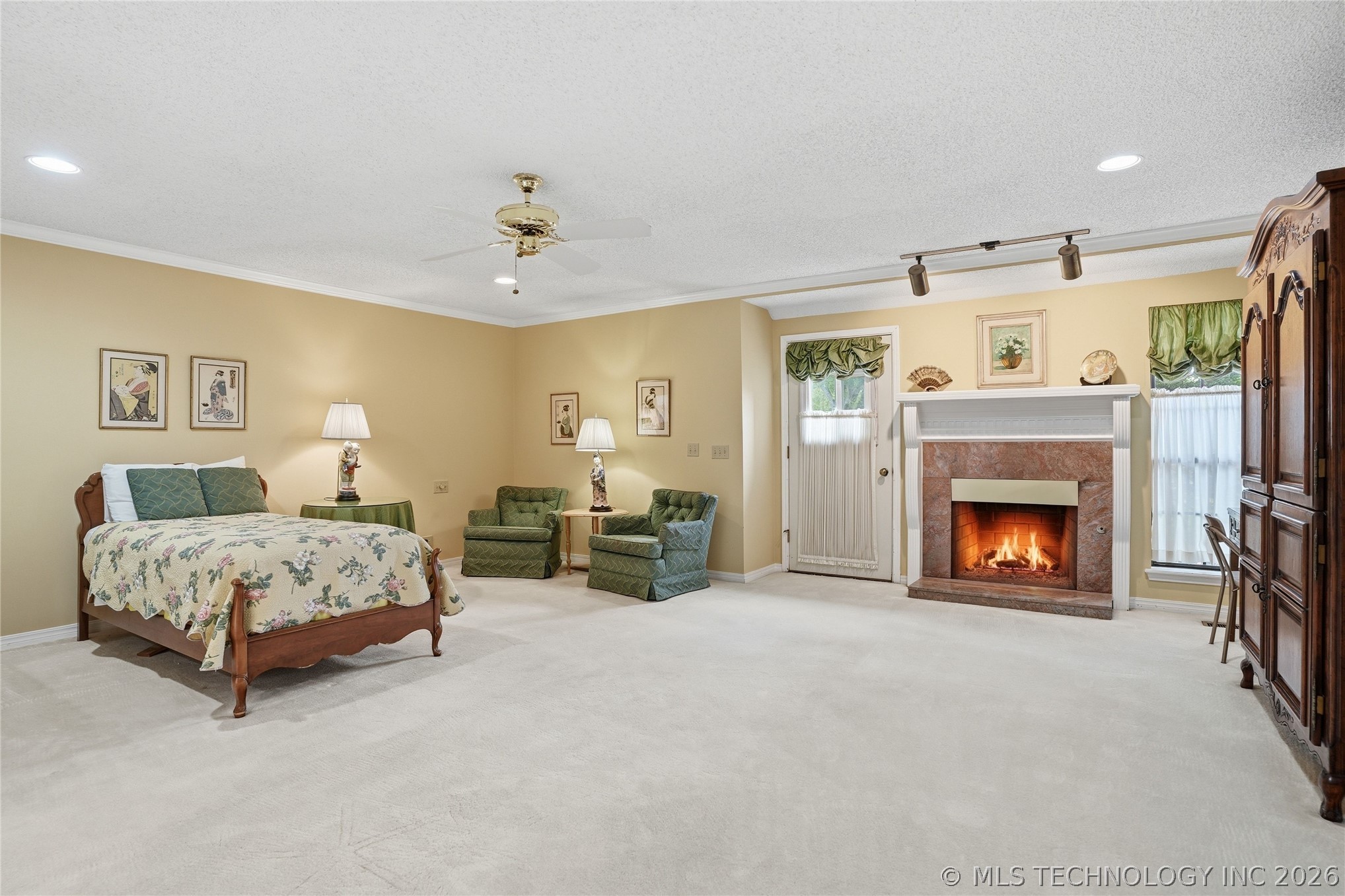 3413 E 58th Place Property Photo 23