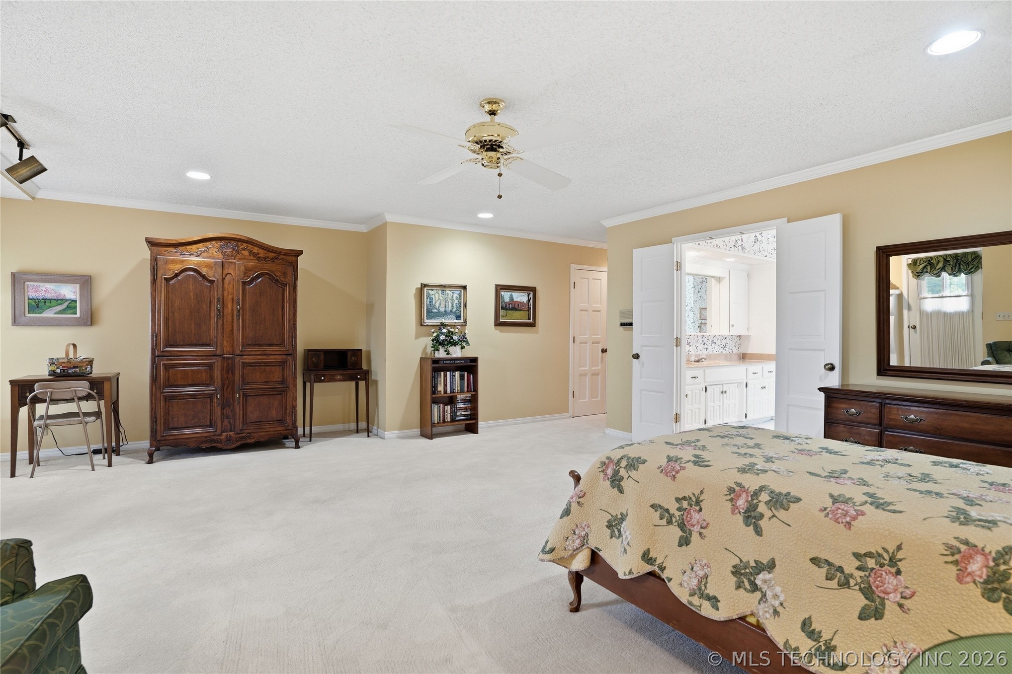 3413 E 58th Place Property Photo 24