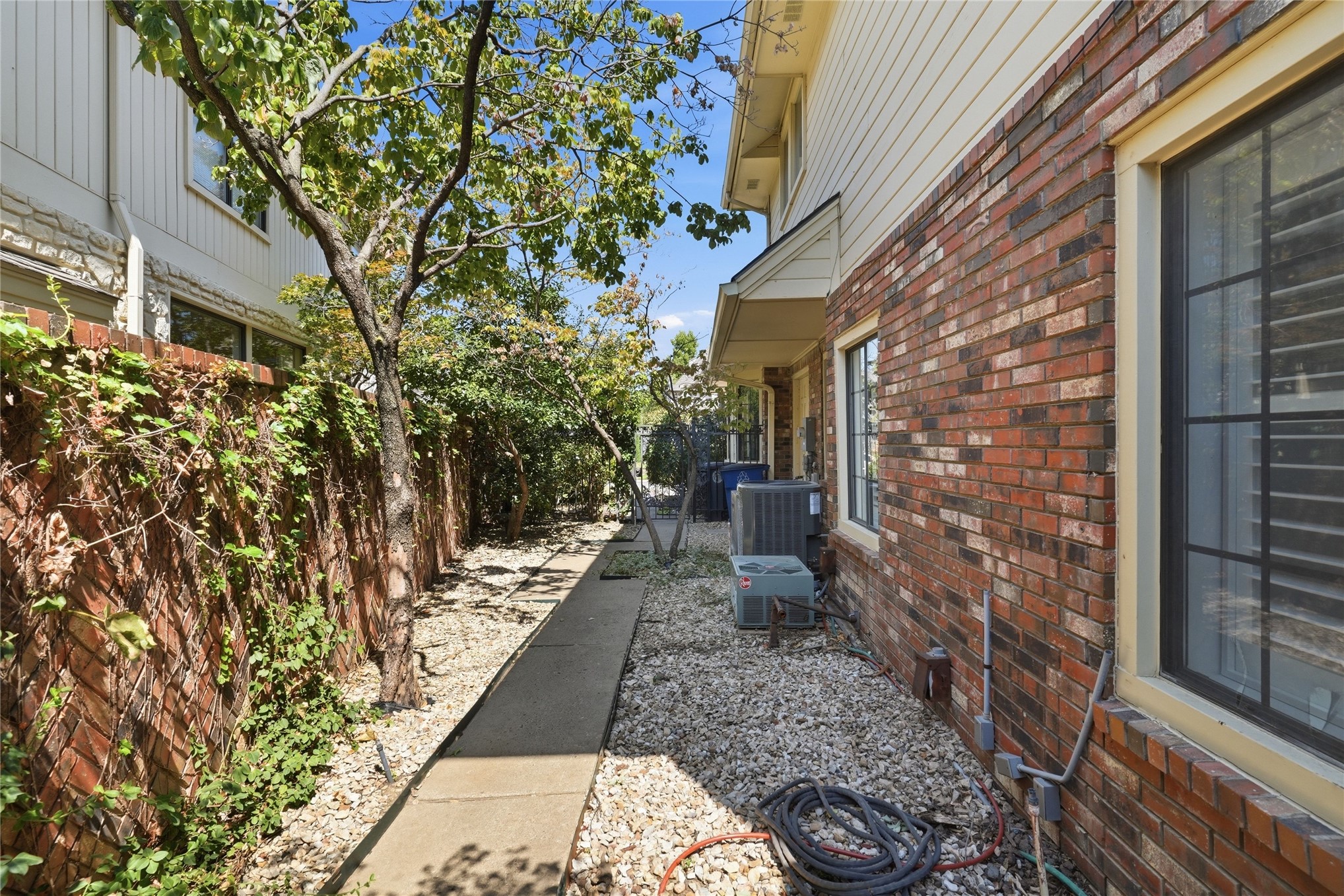 3414 E 59th Street Property Photo 73
