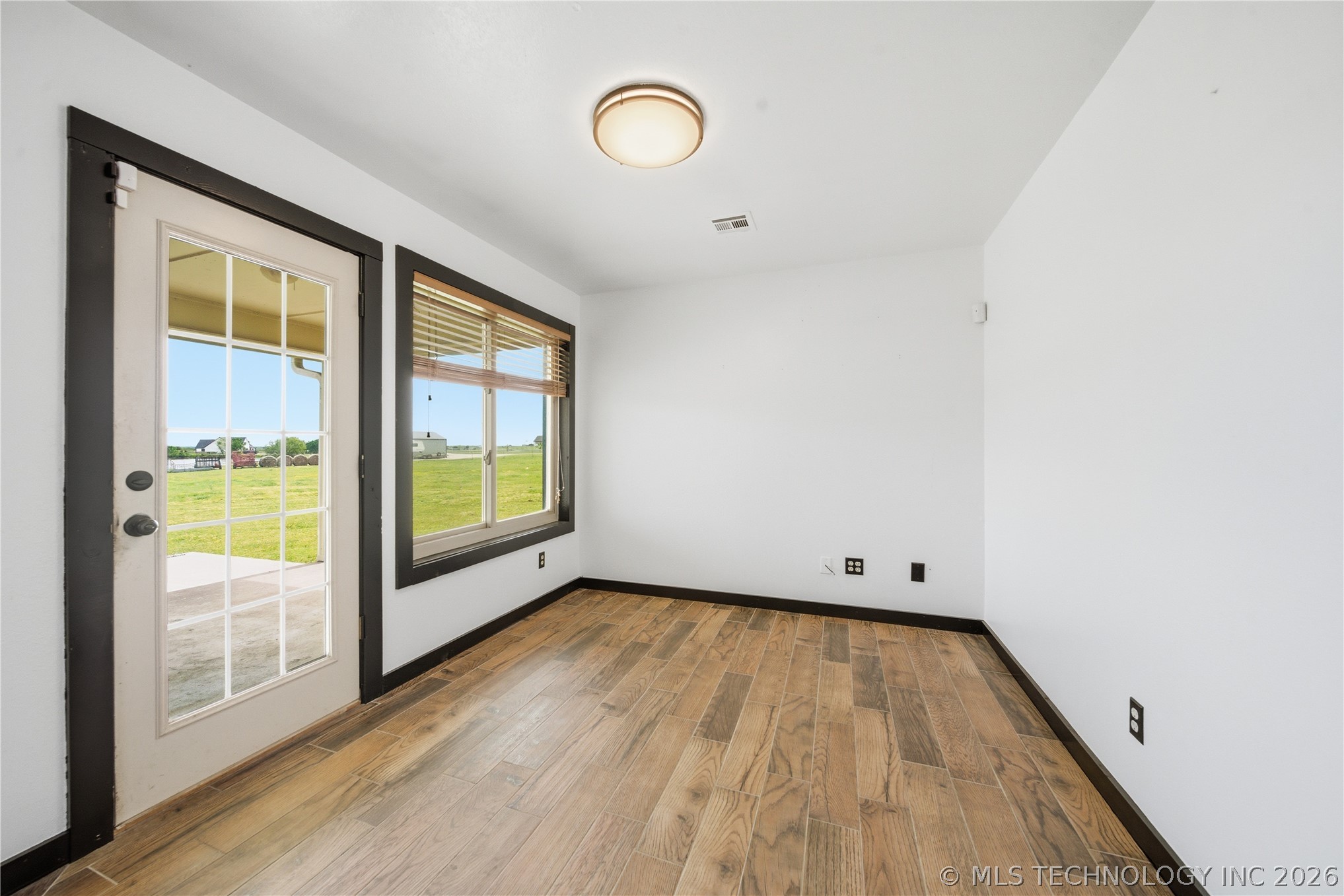 4654 E 181st Street N Property Photo 10