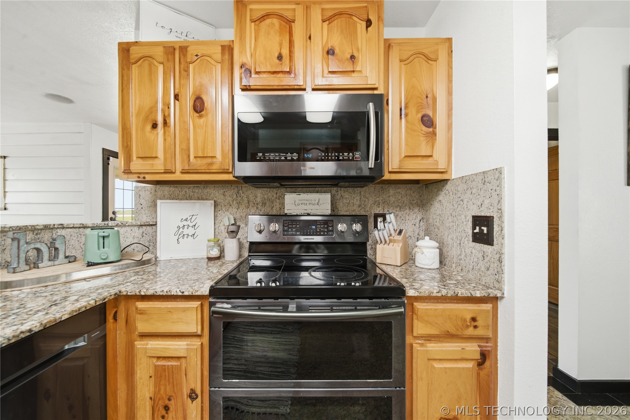4654 E 181st Street N Property Photo 17