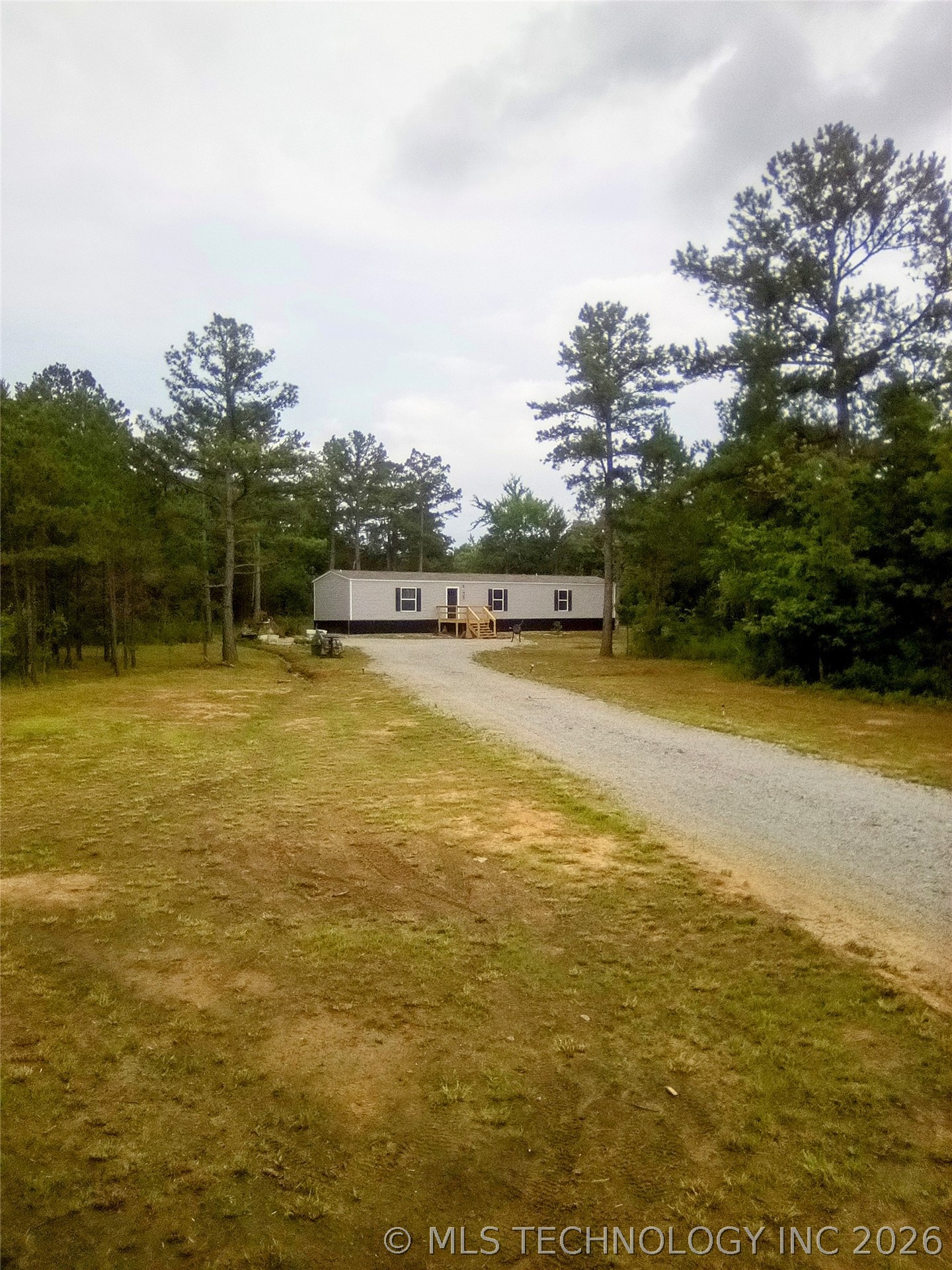 21 County Line Road E Property Photo 7