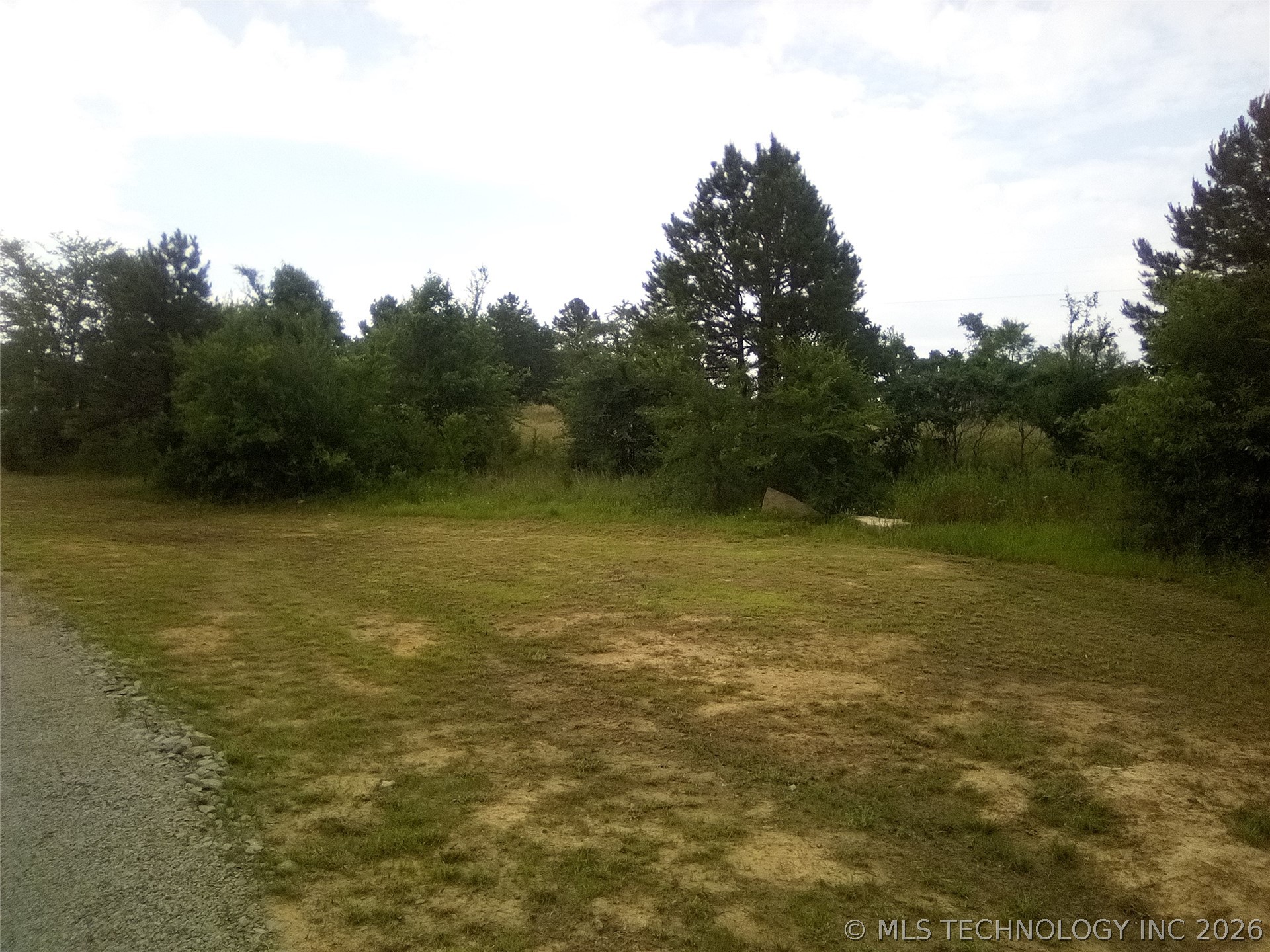 21 County Line Road E Property Photo 32