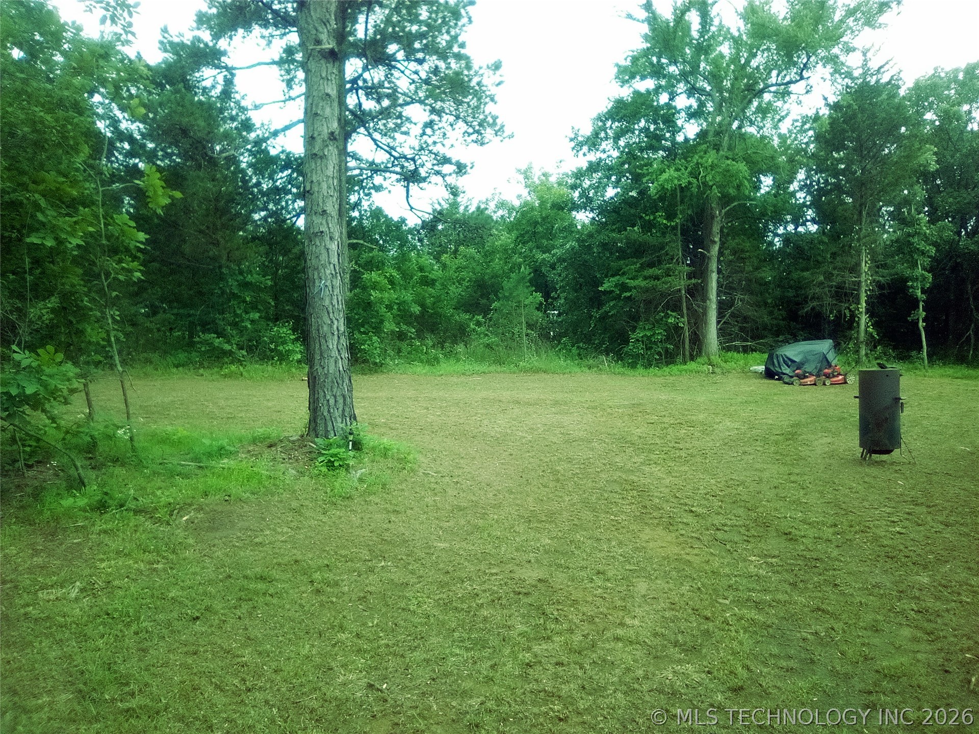 21 County Line Road E Property Photo 33