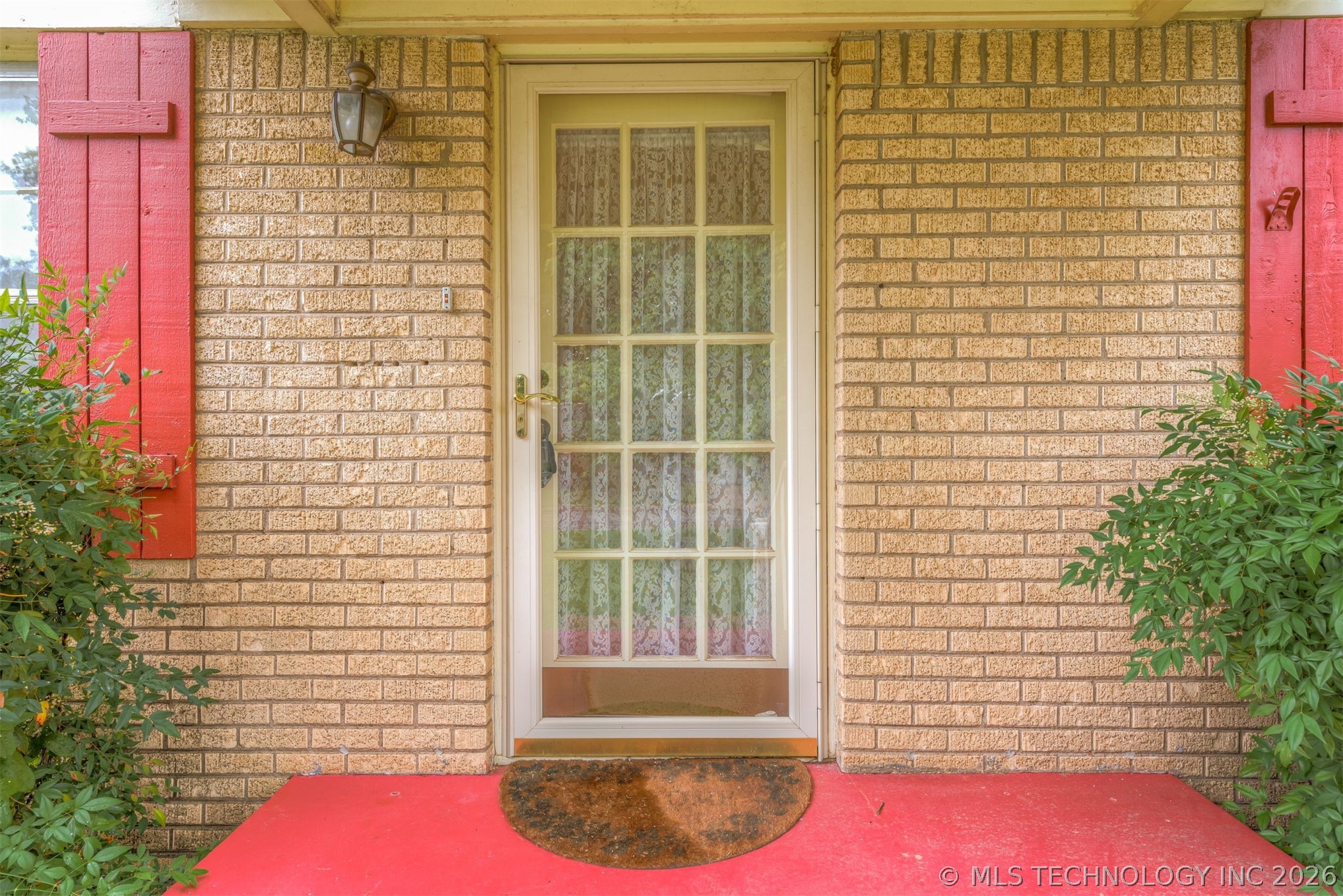 131 E 35th Street Property Photo 17