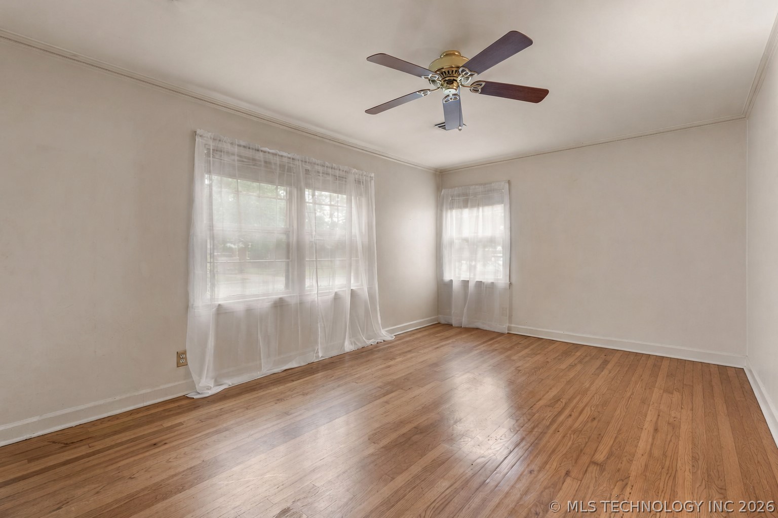 131 E 35th Street Property Photo 18