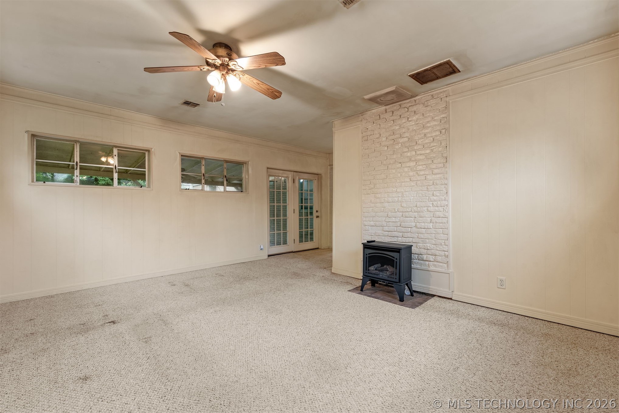 131 E 35th Street Property Photo 24
