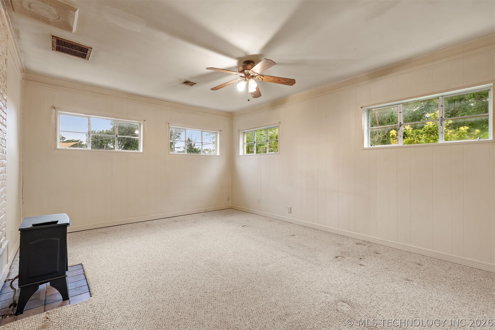 131 E 35th Street Property Photo 25