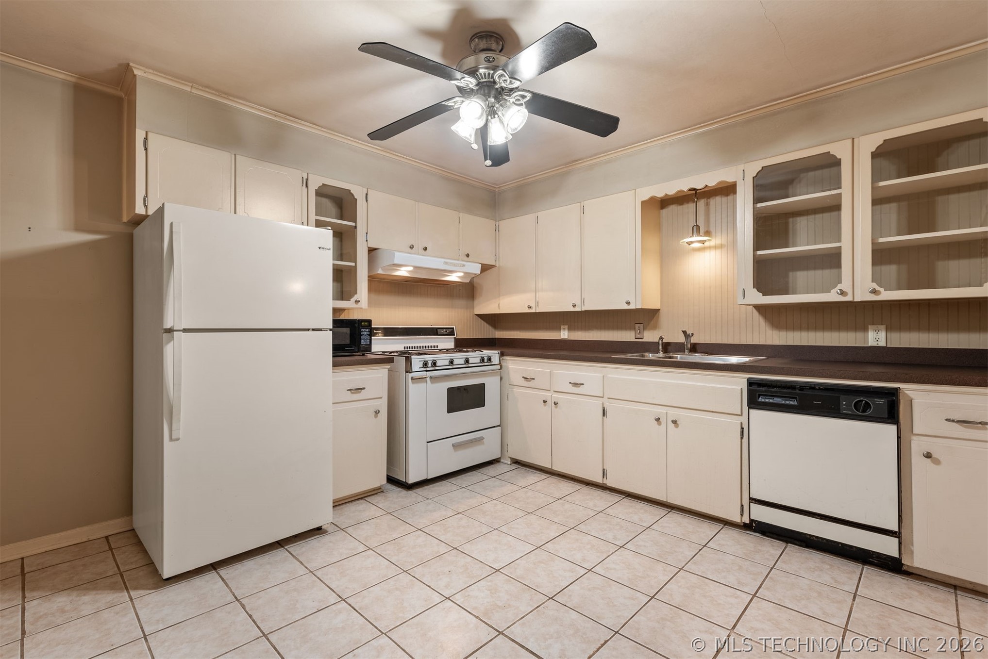 131 E 35th Street Property Photo 28