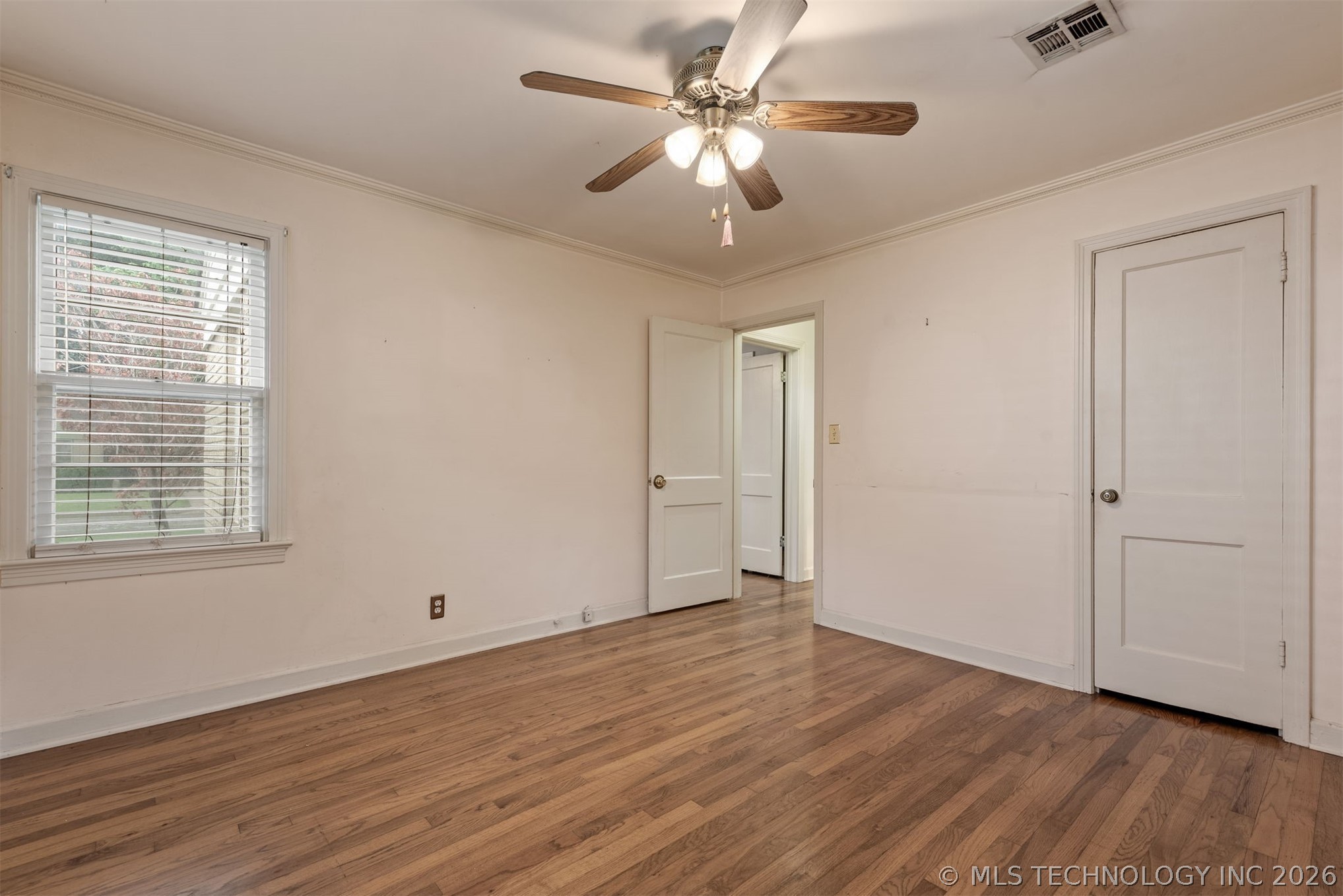 131 E 35th Street Property Photo 34