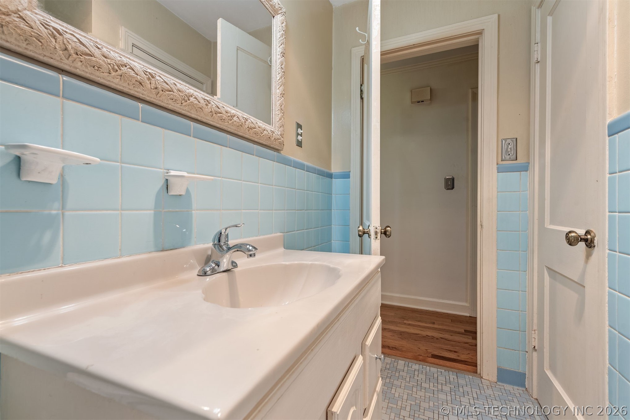 131 E 35th Street Property Photo 36