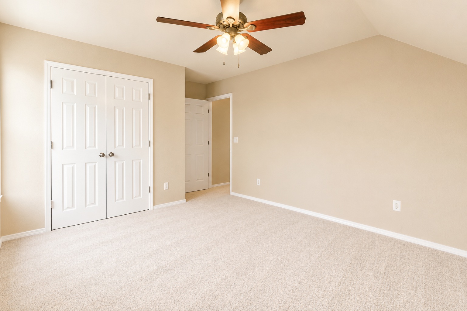 4213 S Palm Avenue Property Photo 39